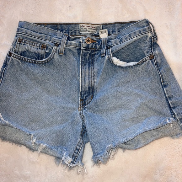 VINTAGE ABERCROMBIE AND FITCH SHORTS - Picture 1 of 7